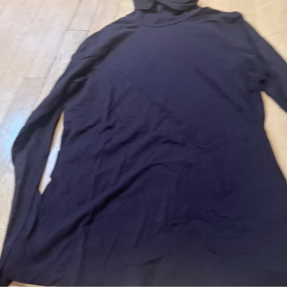 Lands' End Women's Navy Turtleneck Top S 6-8 Long Sleeve Fitted Cotton/Spandex - Picture 2 of 3